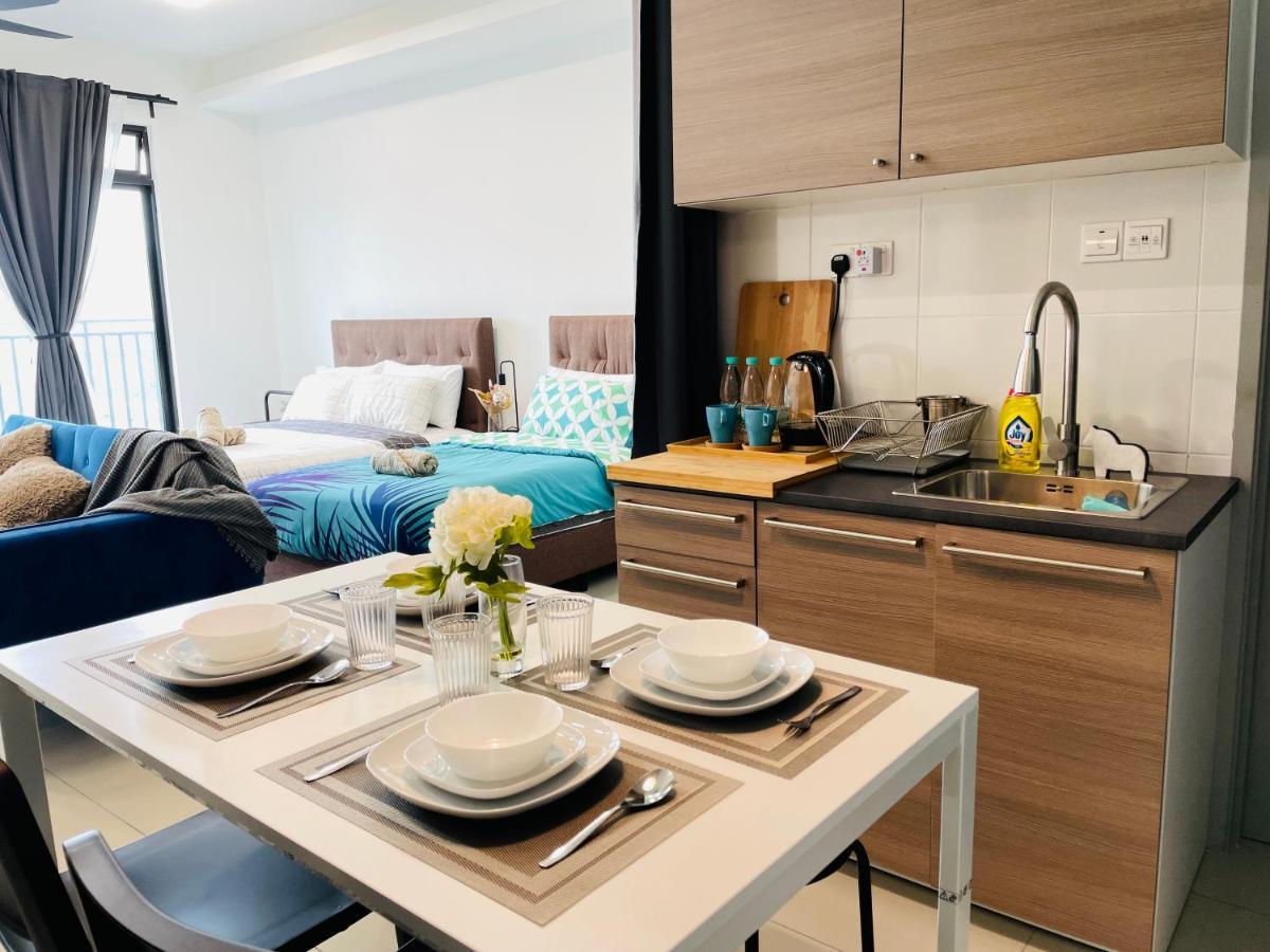 High Floor Studio Austin Regency Mount Austin W Balcony 3 Plus 1Pax 5 Mins Aeon Johor Bahru Buitenkant foto