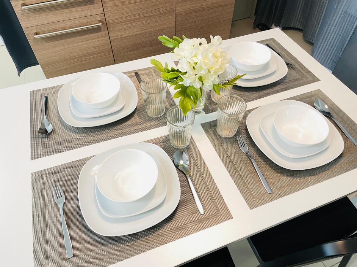 High Floor Studio Austin Regency Mount Austin W Balcony 3 Plus 1Pax 5 Mins Aeon Johor Bahru Buitenkant foto